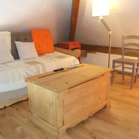 Les Pins - Maison Avec Parking Ferme Et Jardin Commun Au Calme Saint-Prix  Exterior foto
